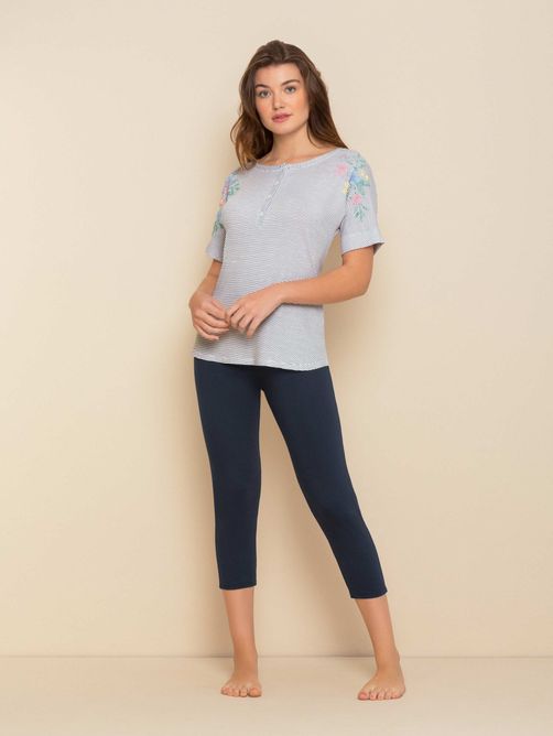 Pijama-Feminino-Capri-Manga-Curta-Navy-Flower-04.03.0597